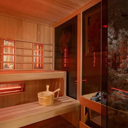 висок клас кътче от рая с басейн, джакузи и Villa *