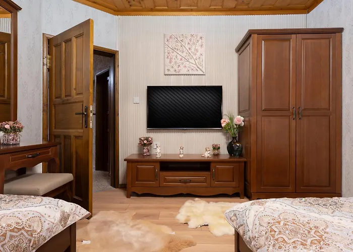 Vila висок клас кътче от рая с басейн, джакузи и *