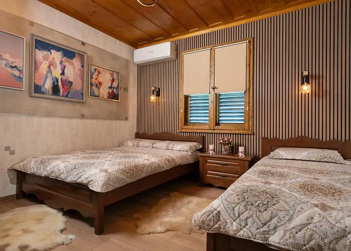 висок клас кътче от рая с басейн, джакузи и Vila *