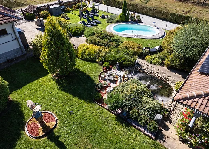 висок клас кътче от рая с басейн, джакузи и Maryan