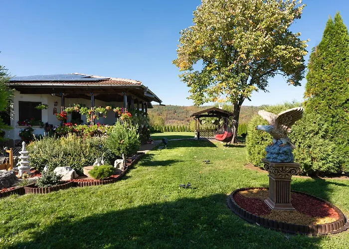 Vila висок клас кътче от рая с басейн, джакузи и Maryan