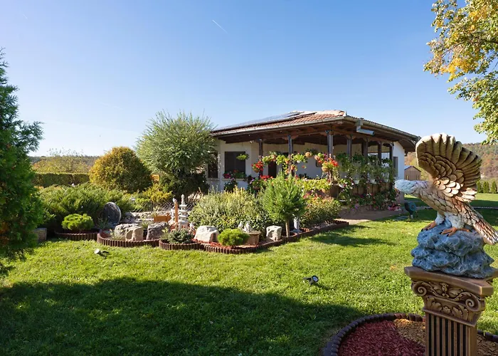 Vila висок клас кътче от рая с басейн, джакузи и *