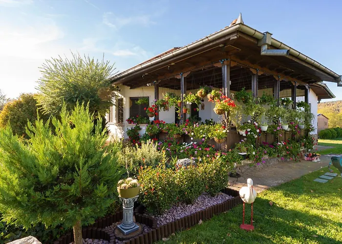 висок клас кътче от рая с басейн, джакузи и * Maryan