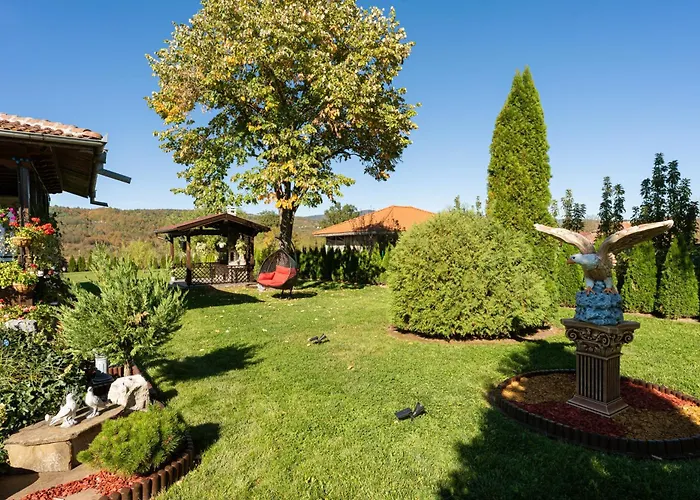 висок клас кътче от рая с басейн, джакузи и