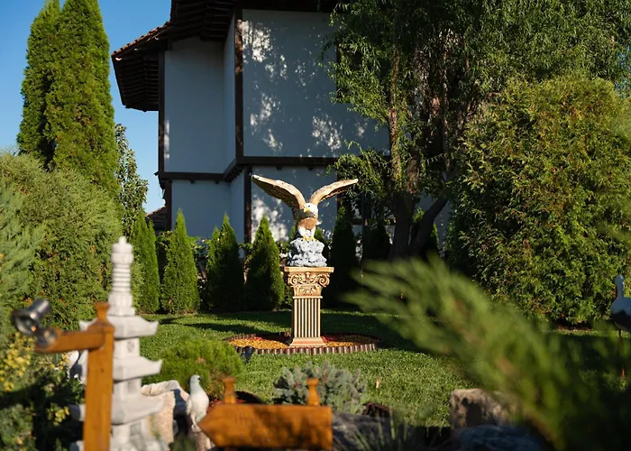 висок клас кътче от рая с басейн, джакузи и Vila